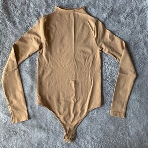 ASOS DESIGN Womens Long Sleeve Mock Neck Bodysuit Camel Tan Small